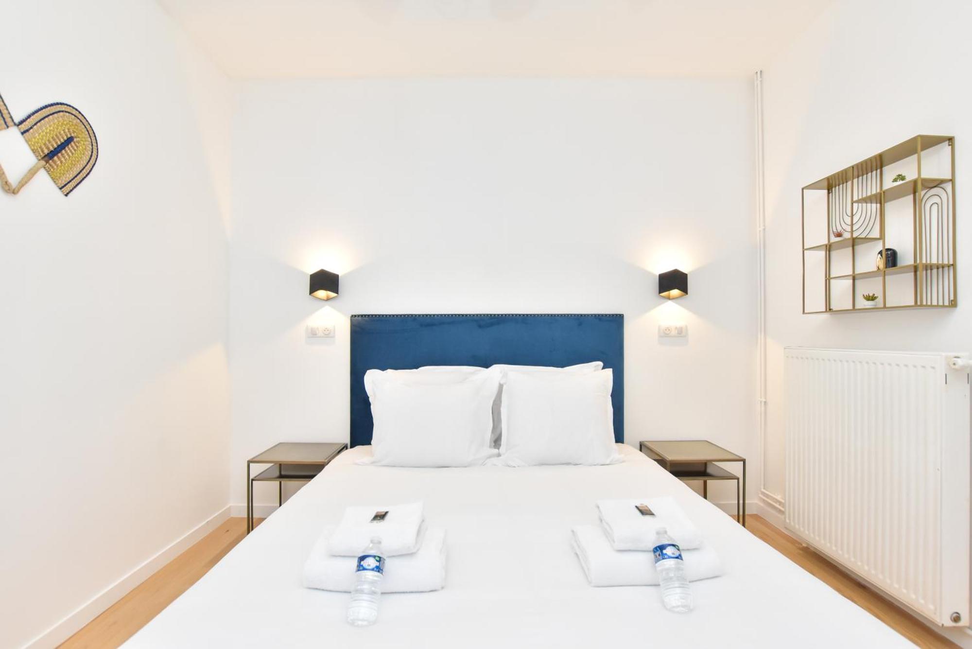 Authentic Apartment - 1Br-6P - Saint-Fargeau Париж Екстериор снимка